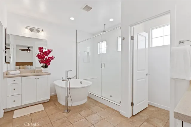 $1,494,000 | 403 Aura Drive, Costa Mesa, CA 92626