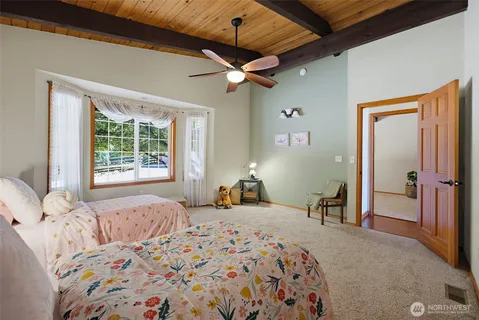 $1,183,000 | 8802 Key Peninsula Highway Northwest, Lakebay, WA 98349