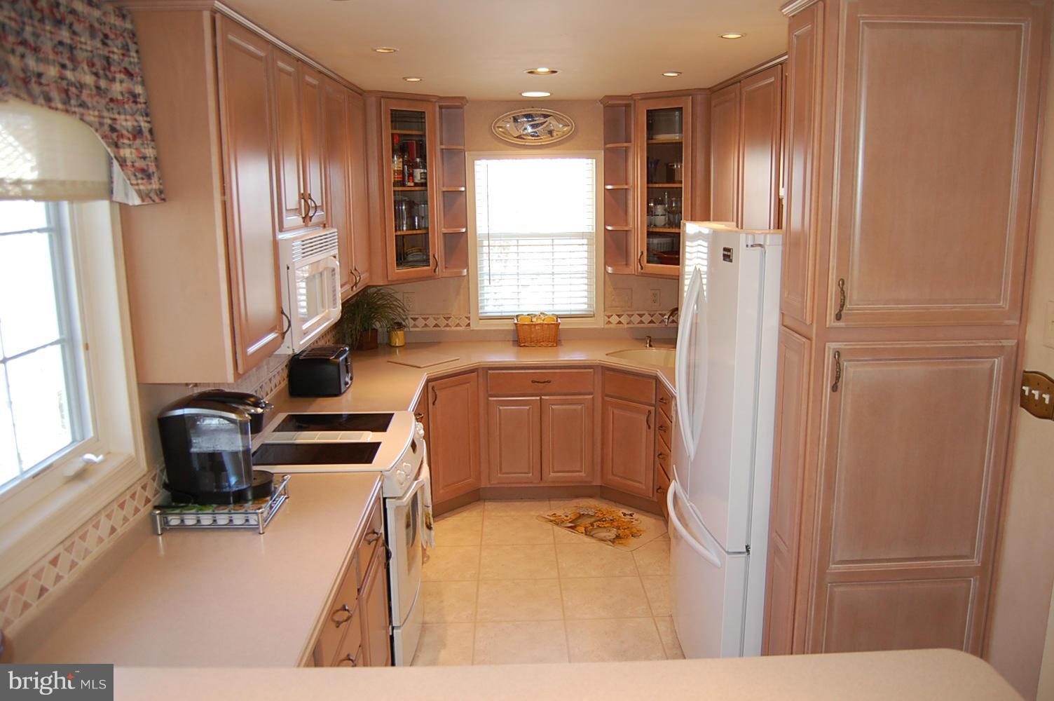 2330 Golden Chapel Road Odenton, MD 21113 - Photo 3 of 29 Kitchen