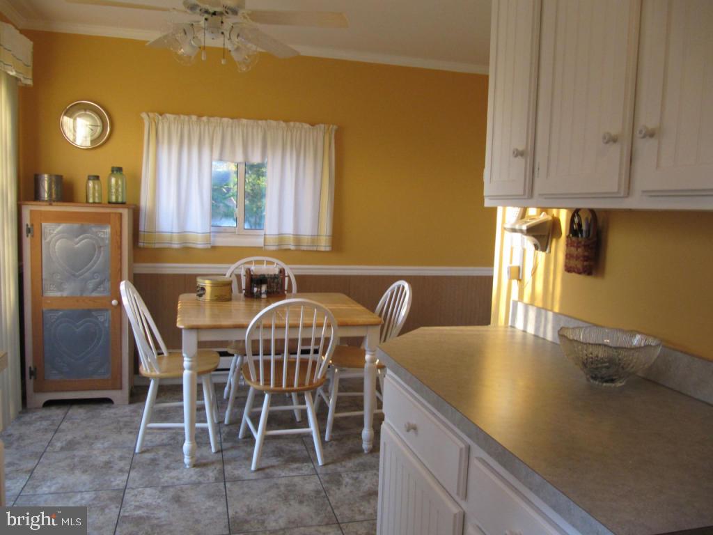 1001 Williamsburg Road Lancaster, PA 17603 - Photo 6 of 18 Gallery Image 6
