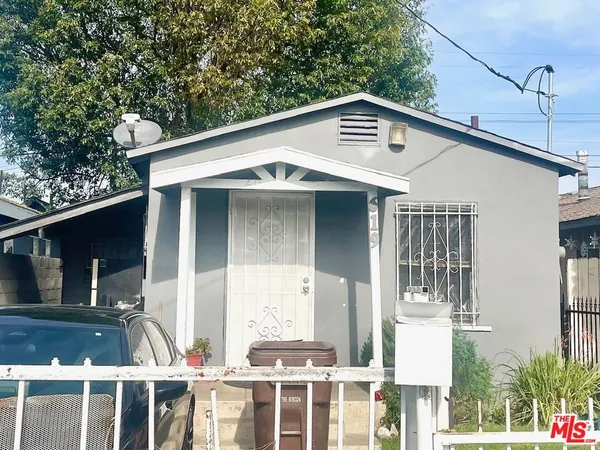 $299,500 | 619 West Cherry Street, Compton, CA 90222
