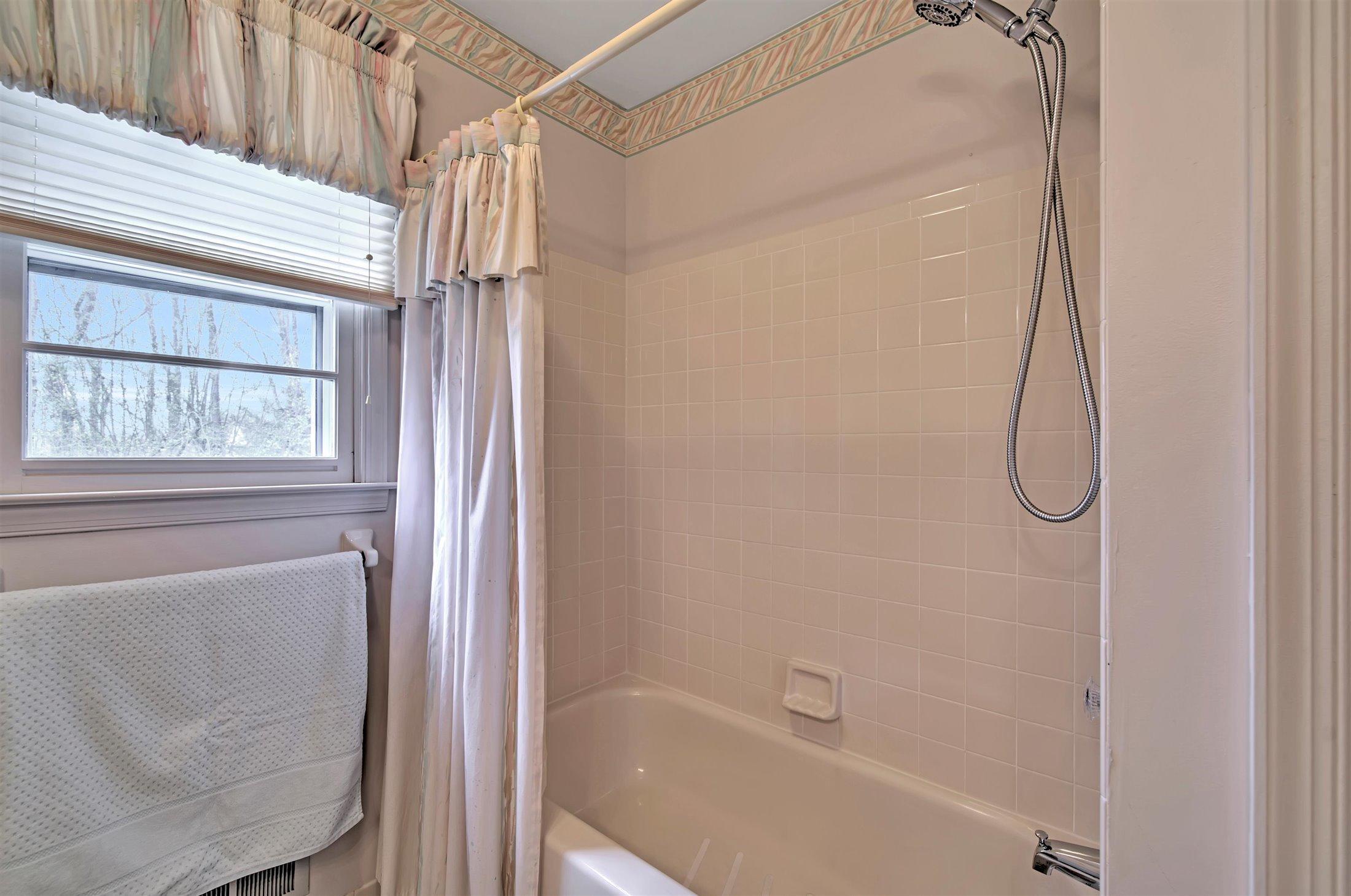 4 Cloverleaf Drive Marlboro, NJ 07746 - Photo 35 of 53 BATHROOM