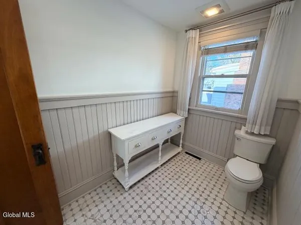 $2,800 | 492 Glen Street, Unit A, Glens Falls, NY 12801