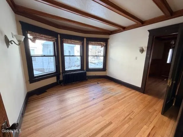 $2,800 | 492 Glen Street, Unit A, Glens Falls, NY 12801