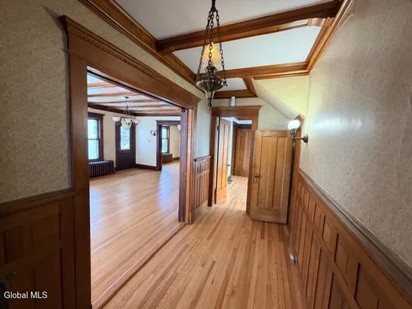 $2,800 | 492 Glen Street, Unit A, Glens Falls, NY 12801