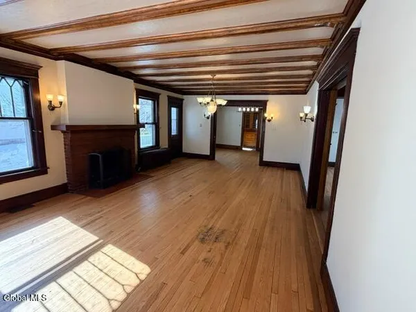 $2,800 | 492 Glen Street, Unit A, Glens Falls, NY 12801