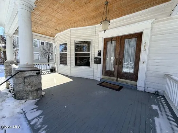 $2,800 | 492 Glen Street, Unit A, Glens Falls, NY 12801