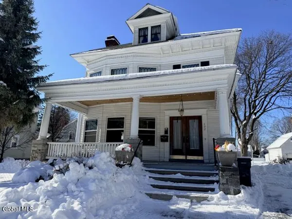 $2,800 | 492 Glen Street, Unit A, Glens Falls, NY 12801