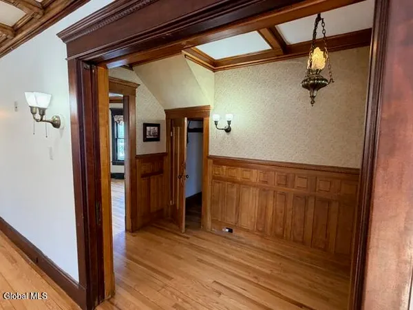 $2,800 | 492 Glen Street, Unit A, Glens Falls, NY 12801