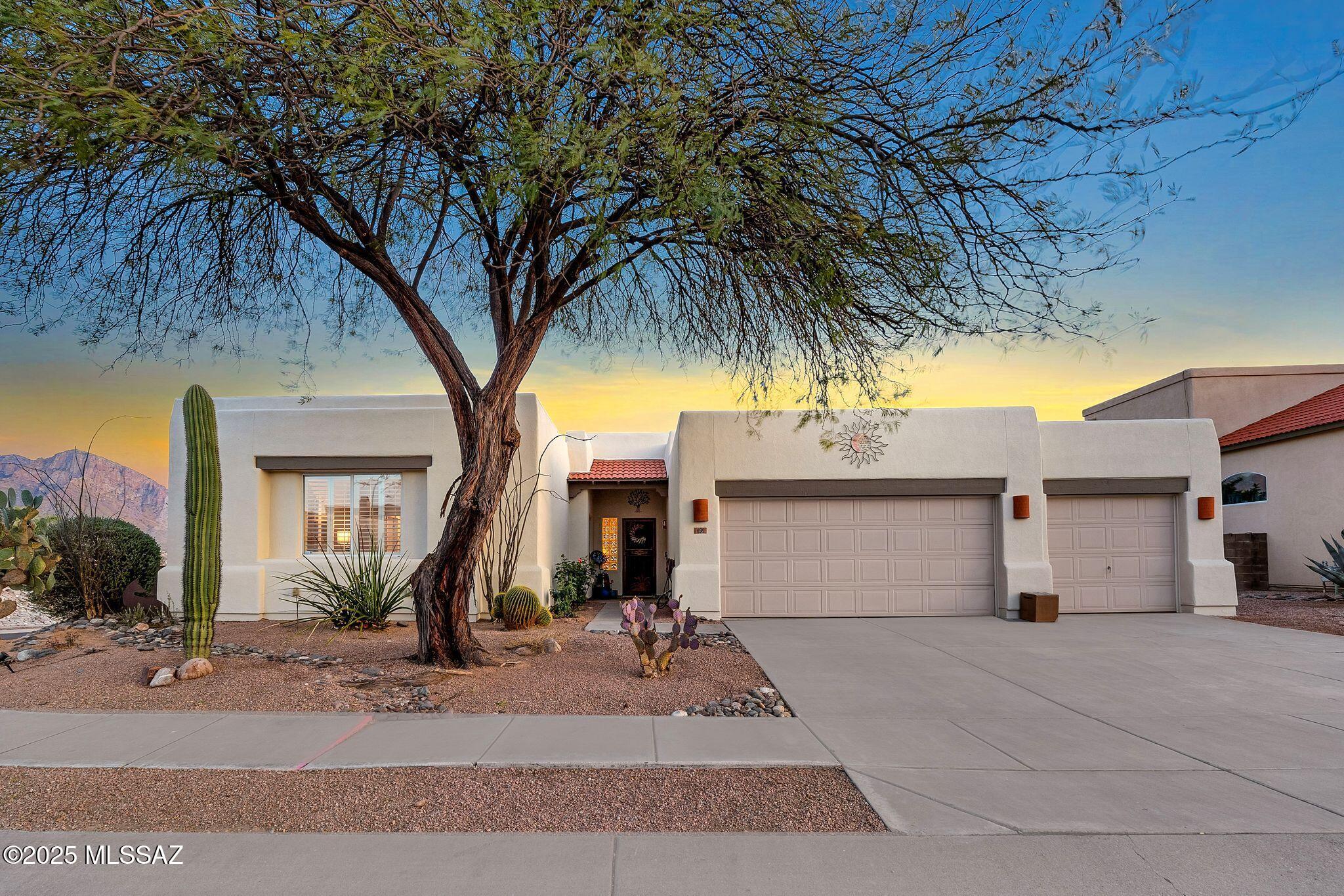 499 West Windowmaker Road Tucson, AZ 85737 - Photo 2 of 44 Gallery Image 2