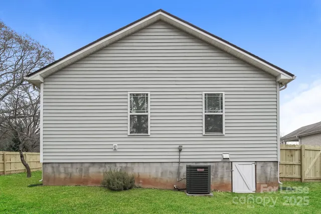 $1,820 | 19929 North Ferry Street, Cornelius, NC 28031