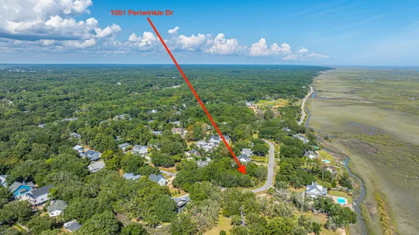 $425,000 | 1551 Periwinkle Drive, Mount Pleasant, SC 29466