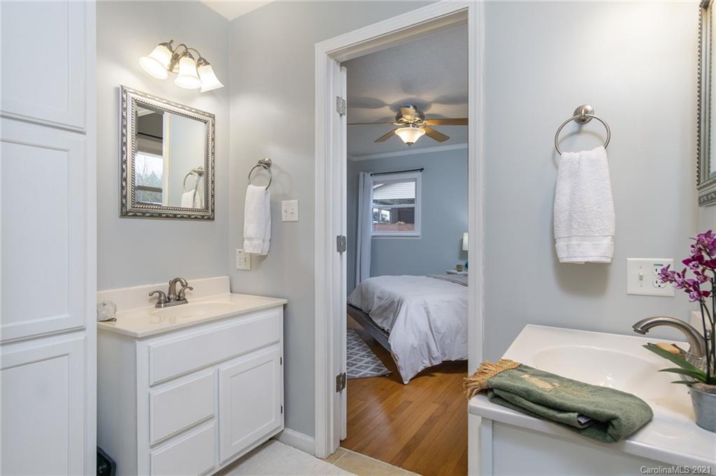 40 Wendover Road Asheville, NC 28806 - Photo 17 of 42 Gallery Image 17