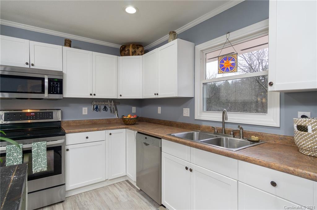 40 Wendover Road Asheville, NC 28806 - Photo 7 of 42 Gallery Image 7