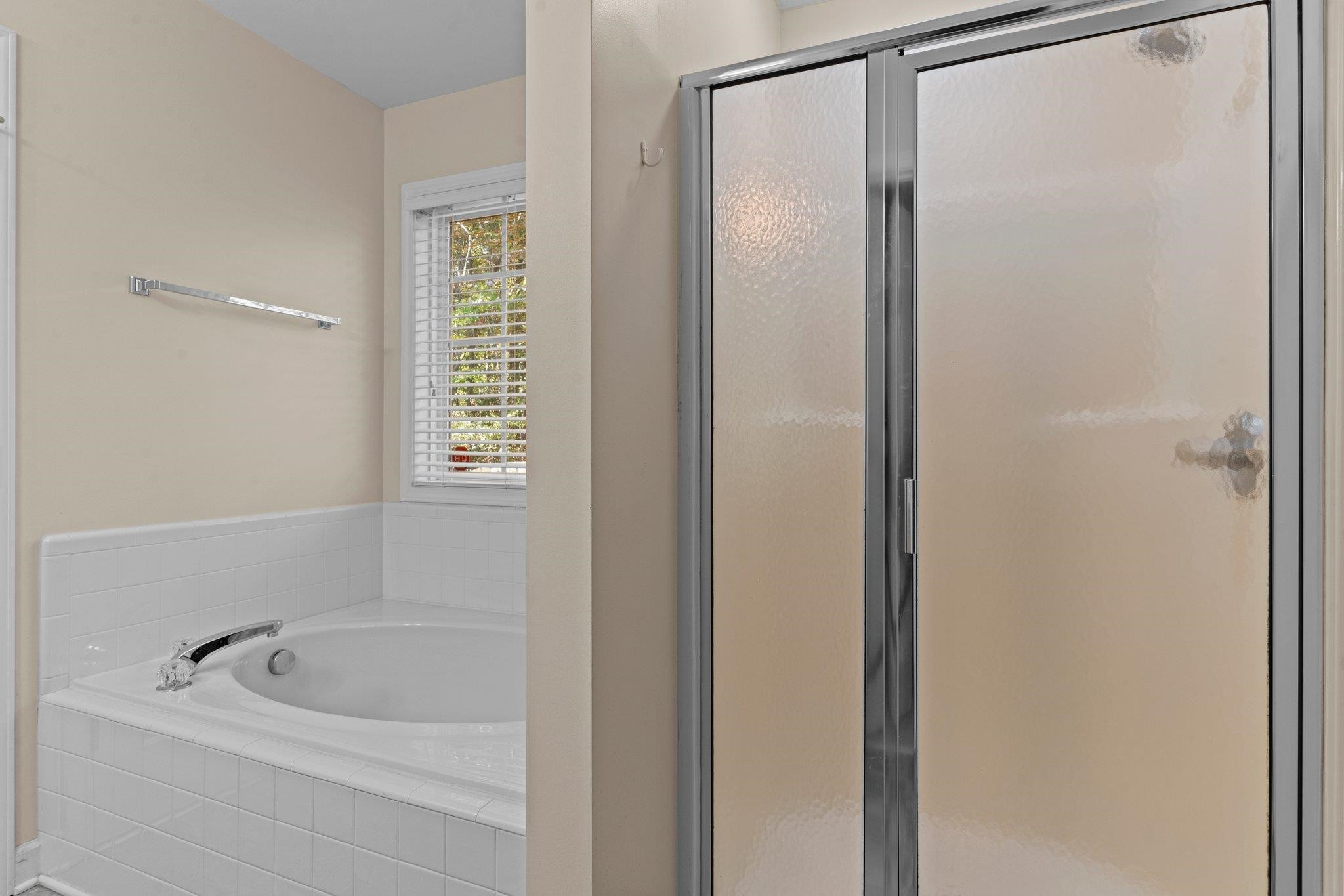 1405 Lynn Road Raleigh, NC 27612 - Photo 18 of 33 Photo 18