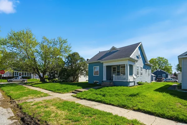 $135,000 | 1908 24th Street, Moline, IL 61265