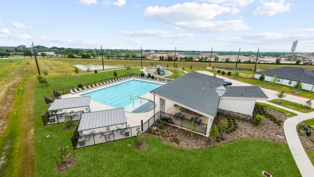 $302,990 | 5928 Hawthorne Gdns Drive, Rosenberg, TX 77469