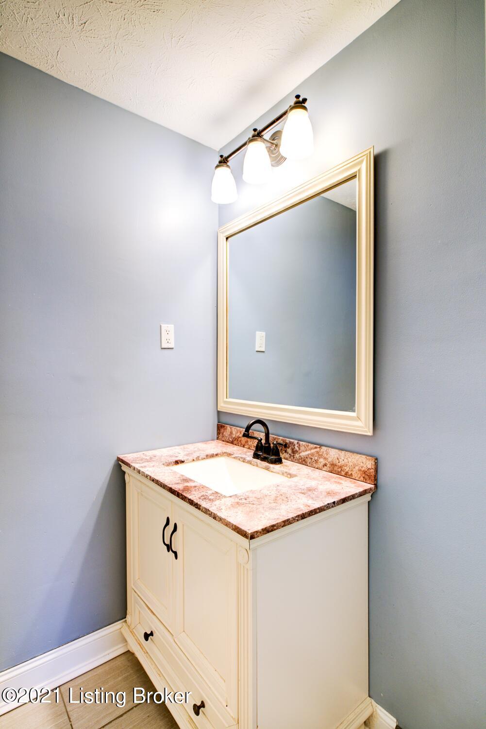 6512 Hollow Tree Road Louisville, KY 40228 - Photo 25 of 49 GSP-6512_Hollow_Tree_Rd-25