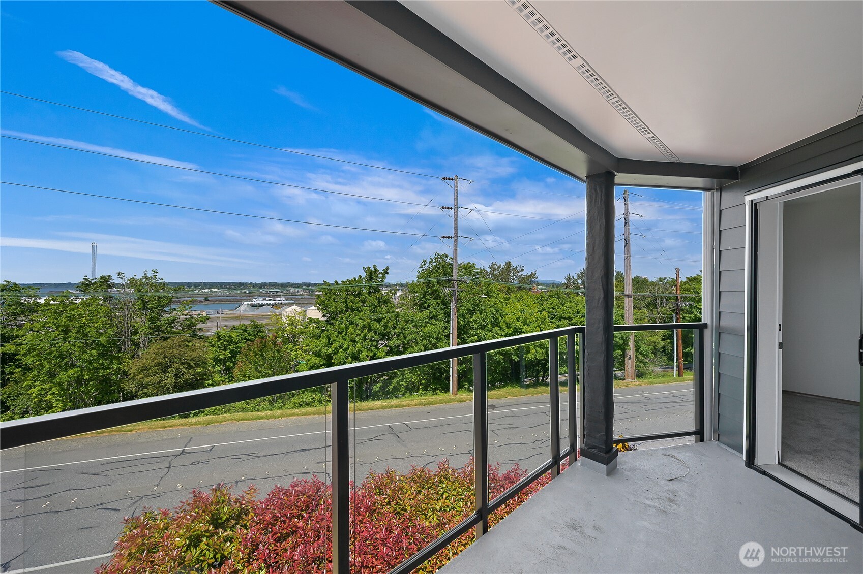 705 North State Street, Unit 301 Bellingham, WA 98225 - Photo 3 of 31