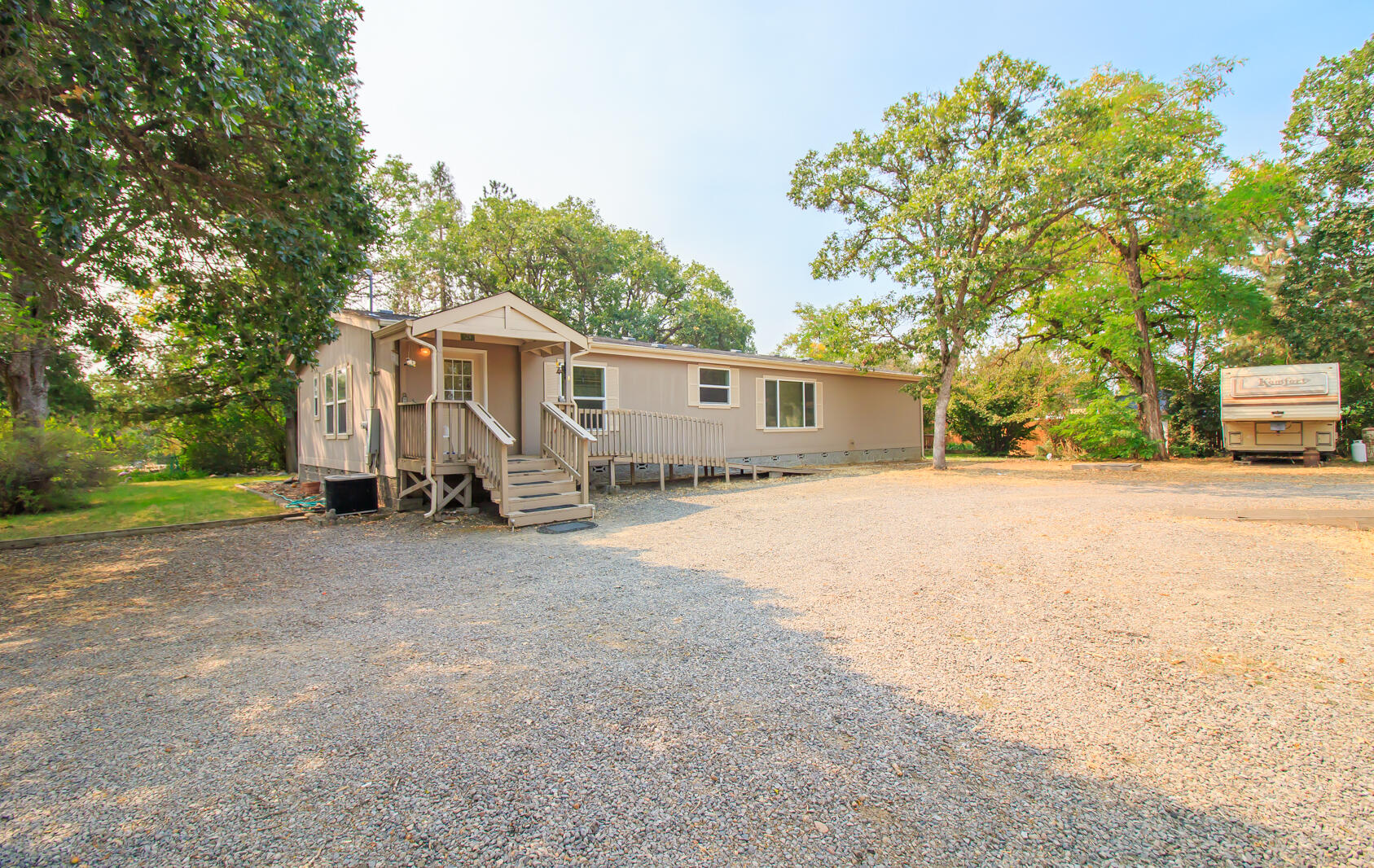 1328 Gibbon Road Central Point, OR 97502 - Photo 25 of 33 29