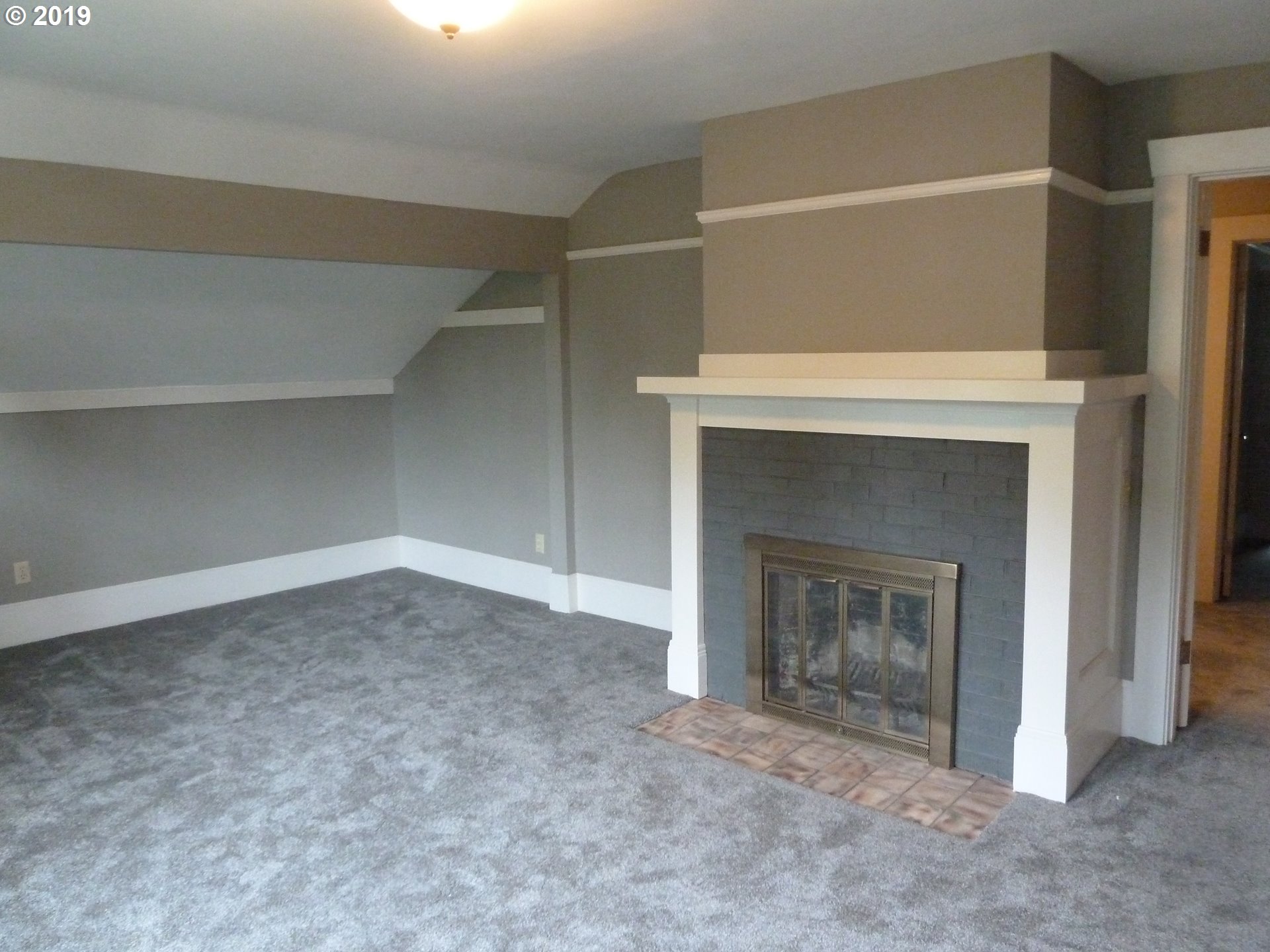 4150 Southwest Carson Street Portland, OR 97219 - Photo 13 of 31 Gallery Image 13