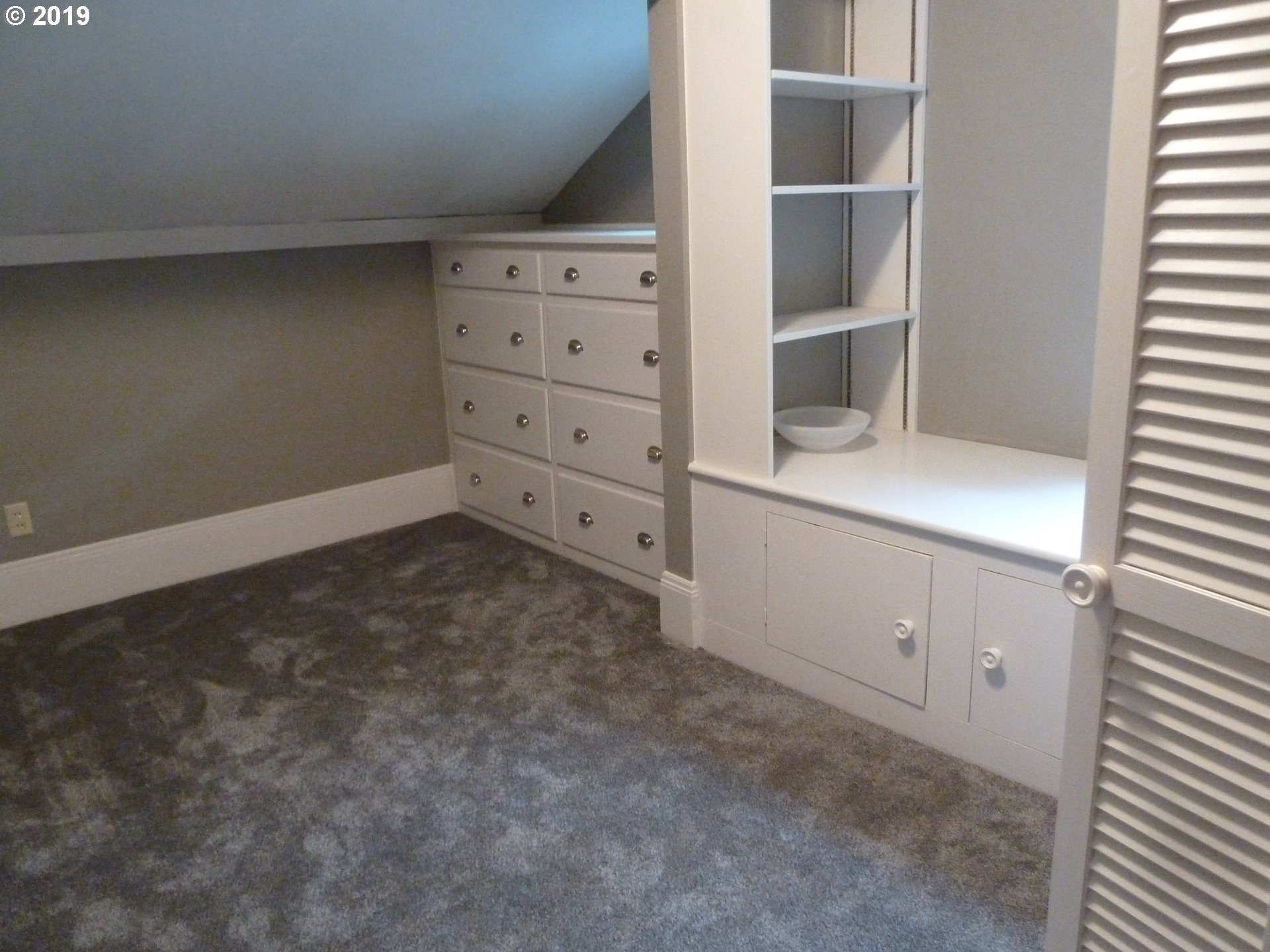 4150 Southwest Carson Street Portland, OR 97219 - Photo 17 of 31 Gallery Image 17