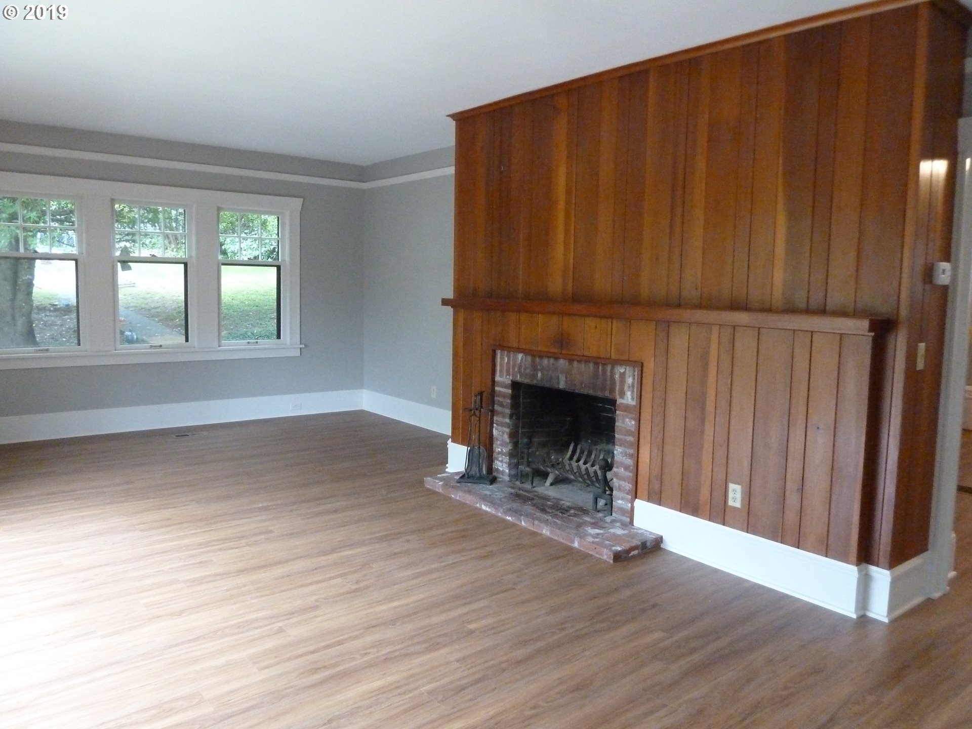 4150 Southwest Carson Street Portland, OR 97219 - Photo 6 of 31 Gallery Image 6