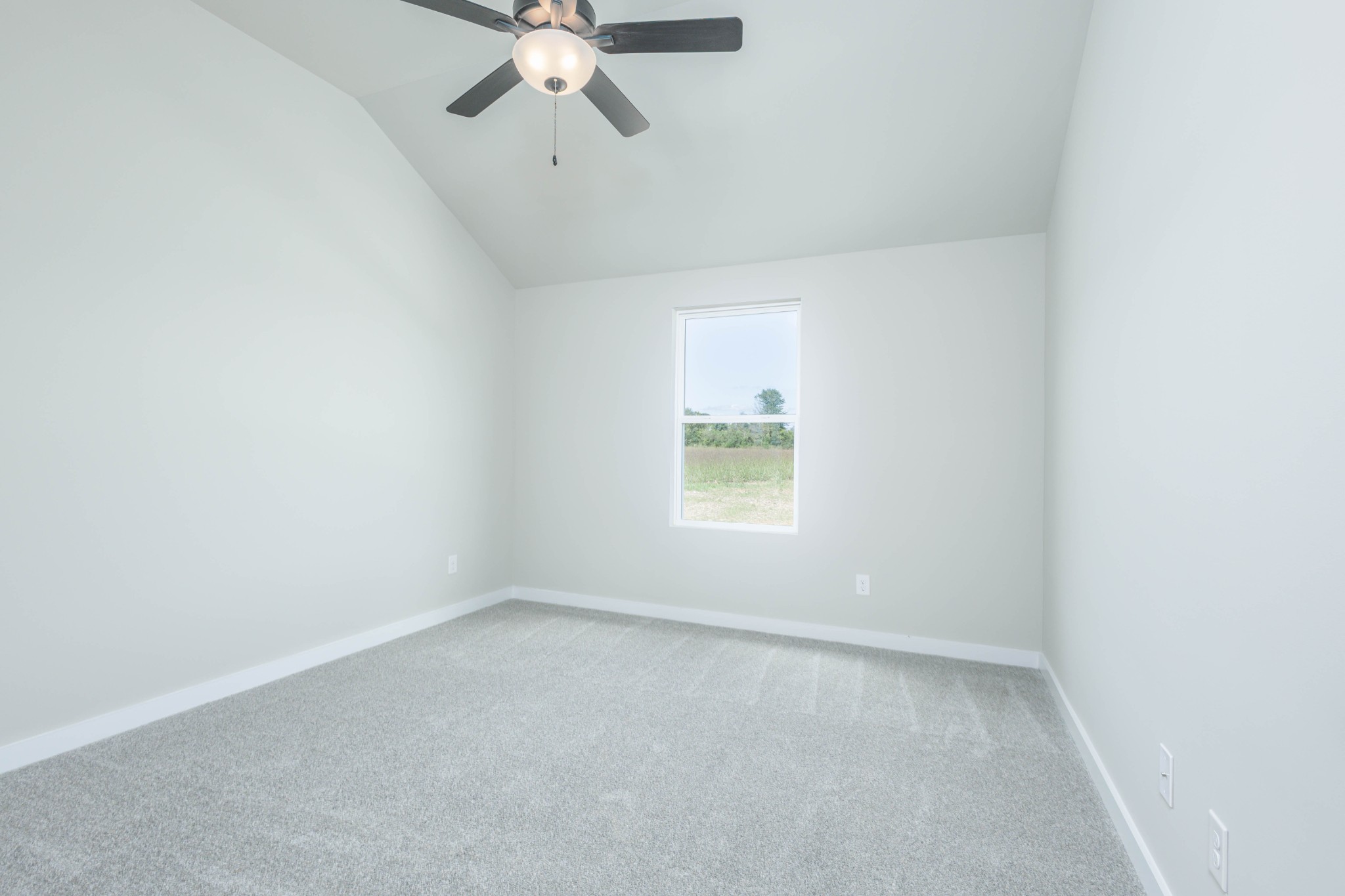 6261 Piney River Road Dickson, TN 37055 - Photo 24 of 32 an empty room with a window
