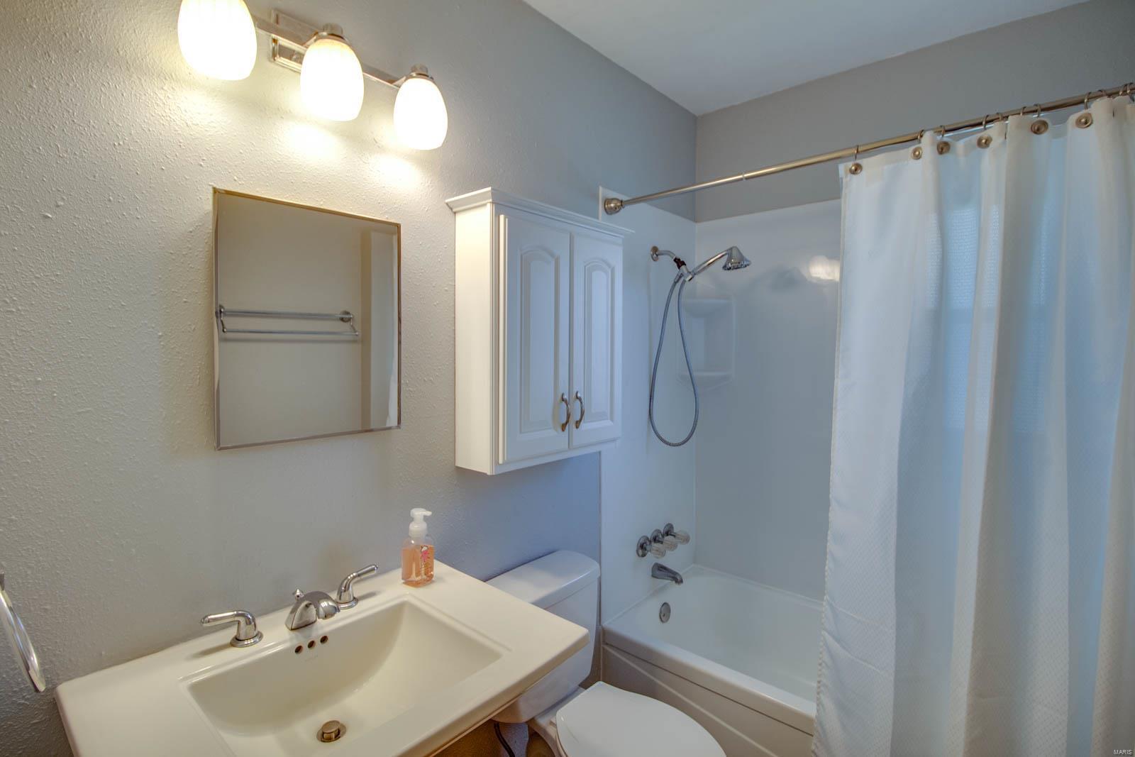210 West Thomas Street Roxana, IL 62084 - Photo 13 of 20