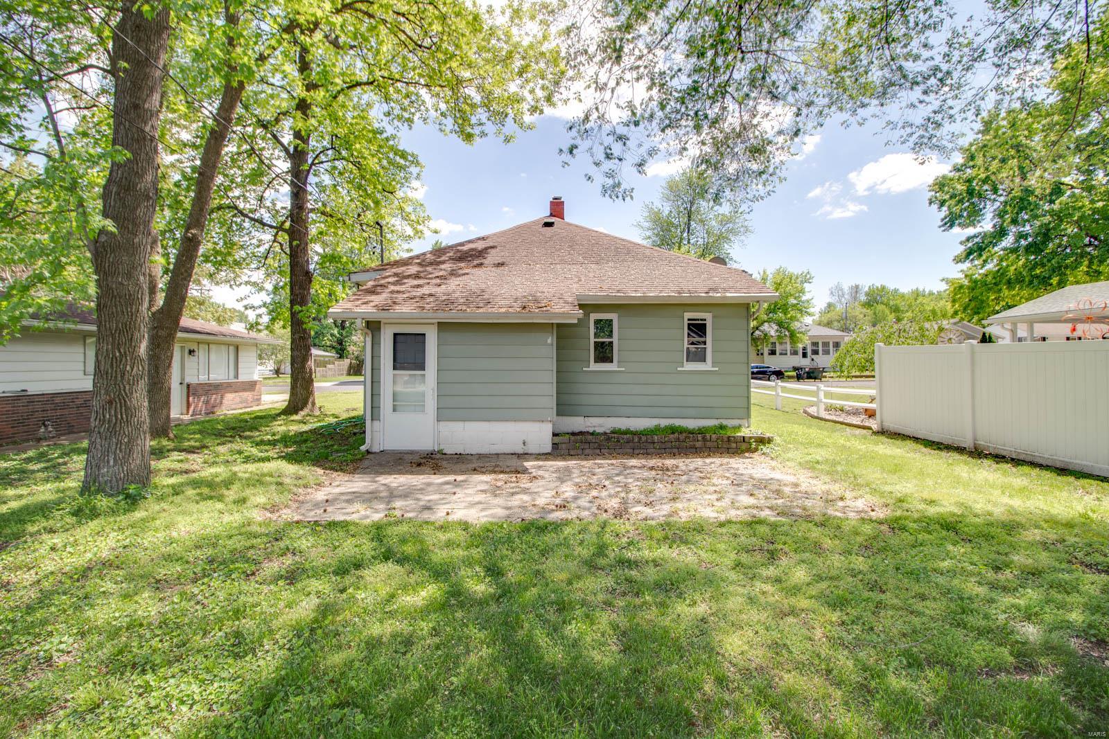 210 West Thomas Street Roxana, IL 62084 - Photo 17 of 20