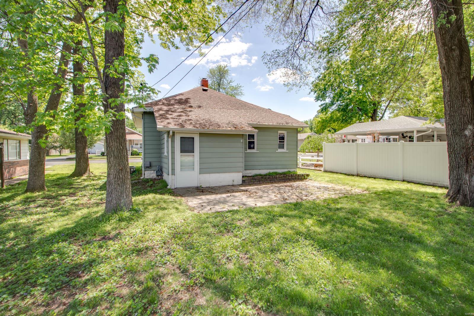 210 West Thomas Street Roxana, IL 62084 - Photo 18 of 20