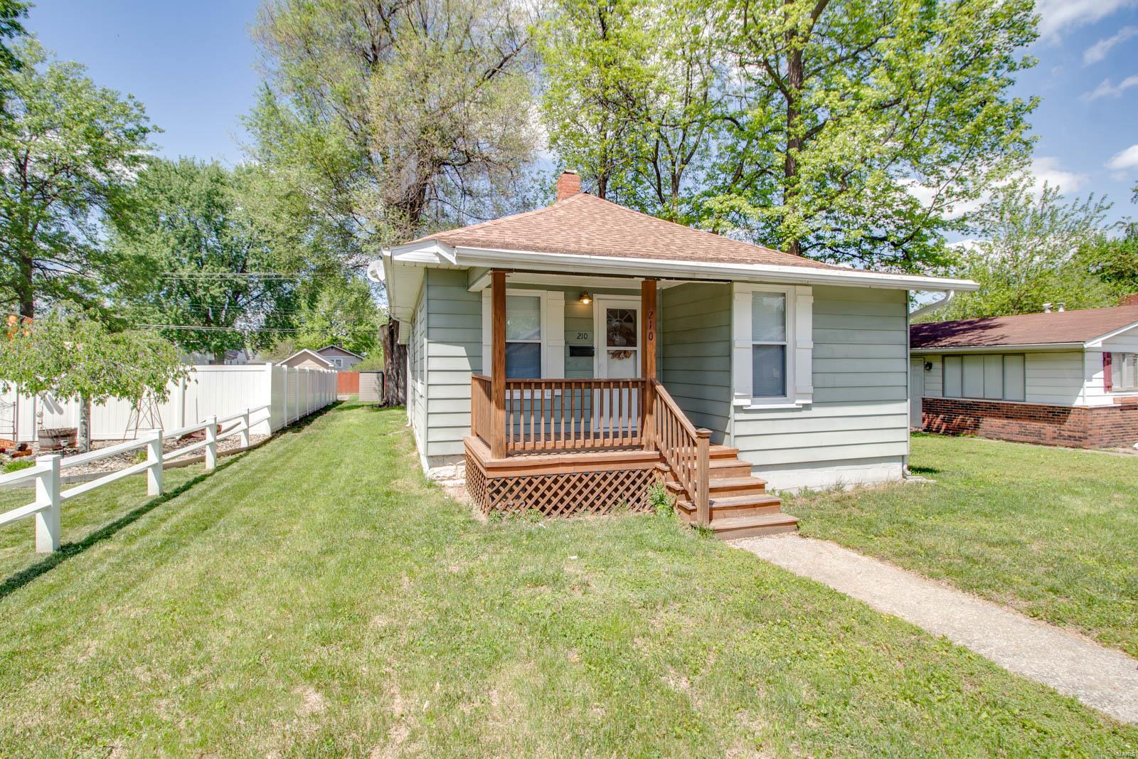 210 West Thomas Street Roxana, IL 62084 - Photo 3 of 20