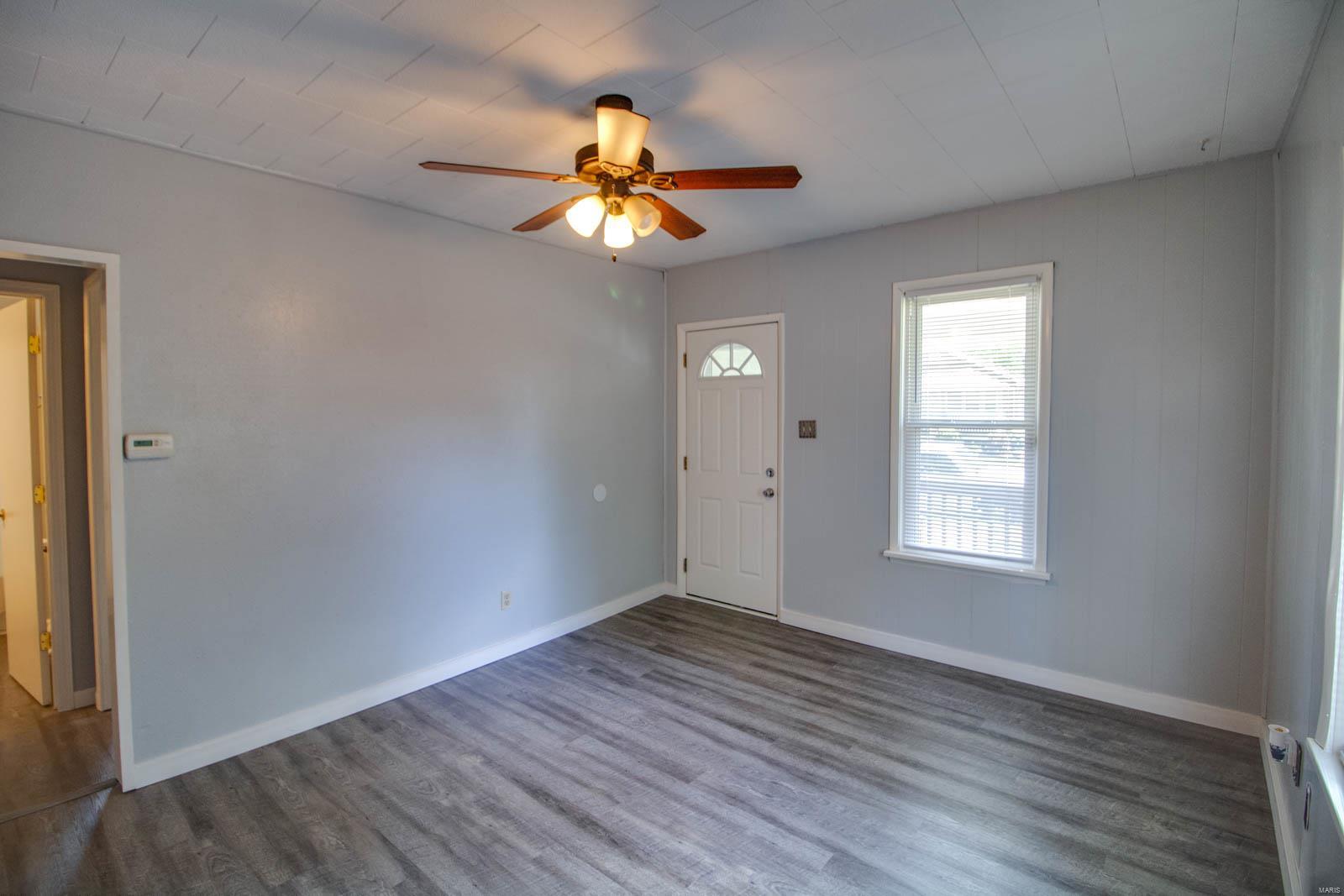 210 West Thomas Street Roxana, IL 62084 - Photo 5 of 20