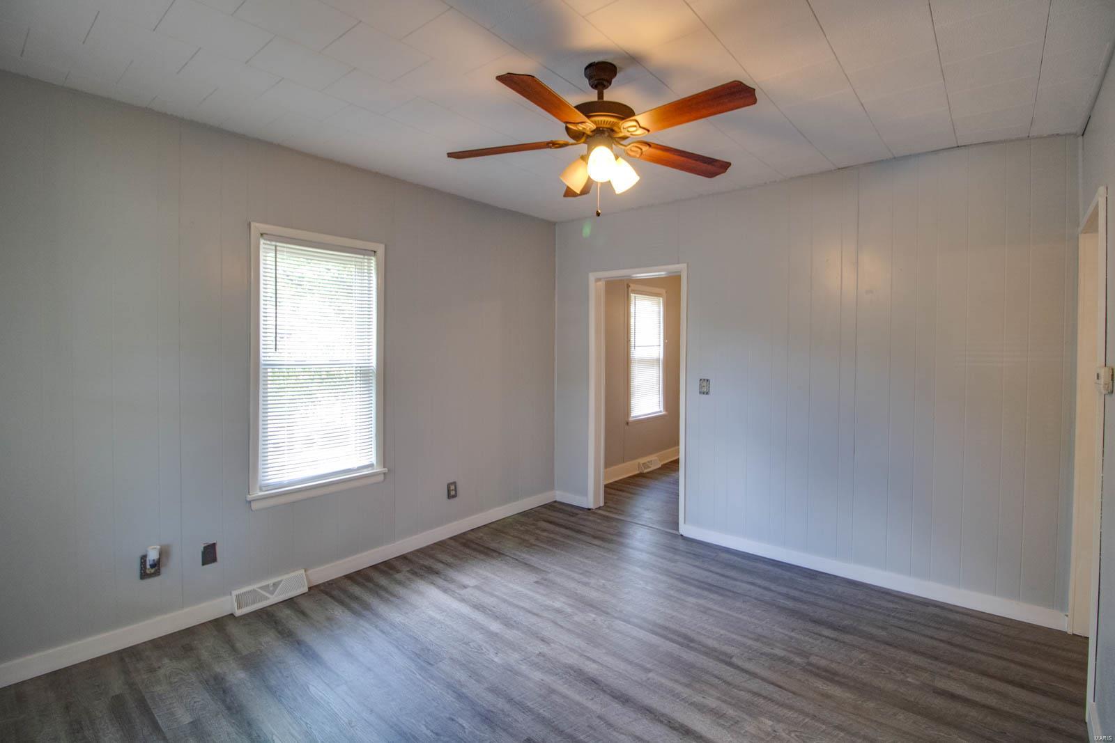 210 West Thomas Street Roxana, IL 62084 - Photo 6 of 20