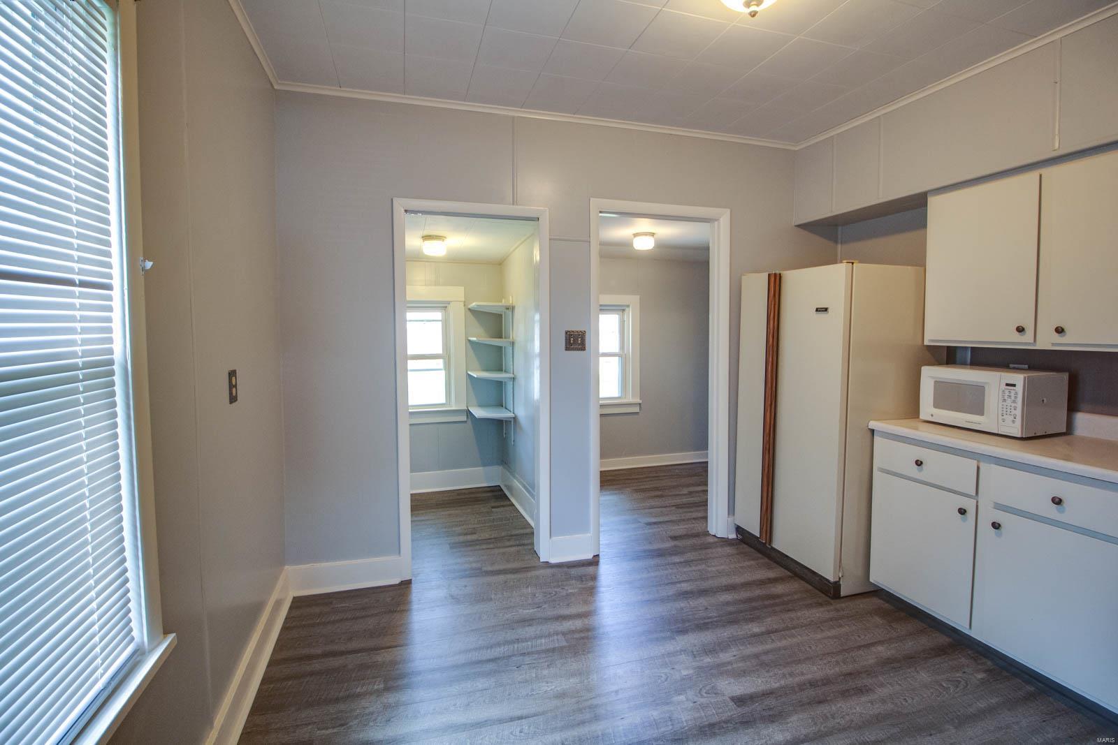 210 West Thomas Street Roxana, IL 62084 - Photo 8 of 20