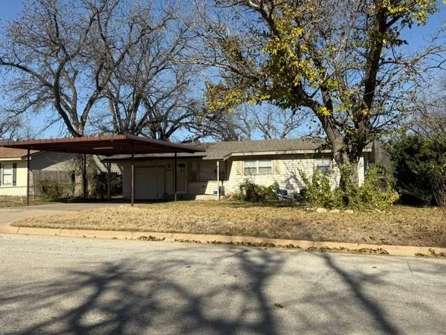 $2,300 | 2025 Lowden Street, Abilene, TX 79603