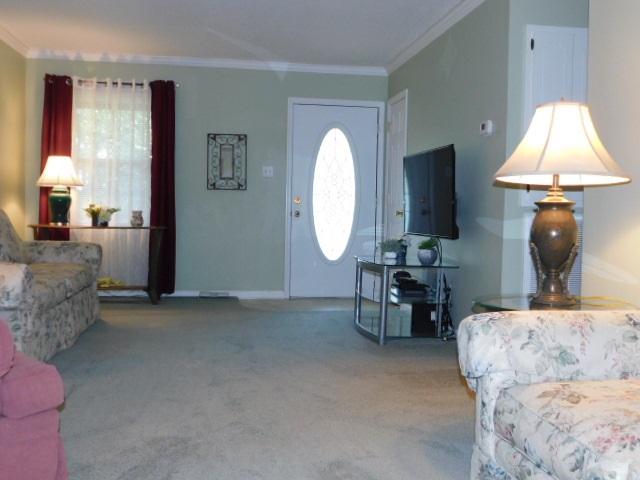 116 Laurel Lane Gaffney, SC 29340 - Photo 5 of 20 Living Room