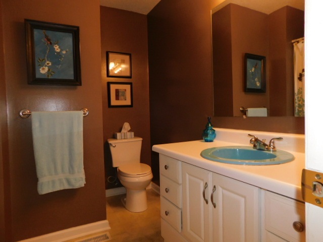 116 Laurel Lane Gaffney, SC 29340 - Photo 9 of 20 Bath