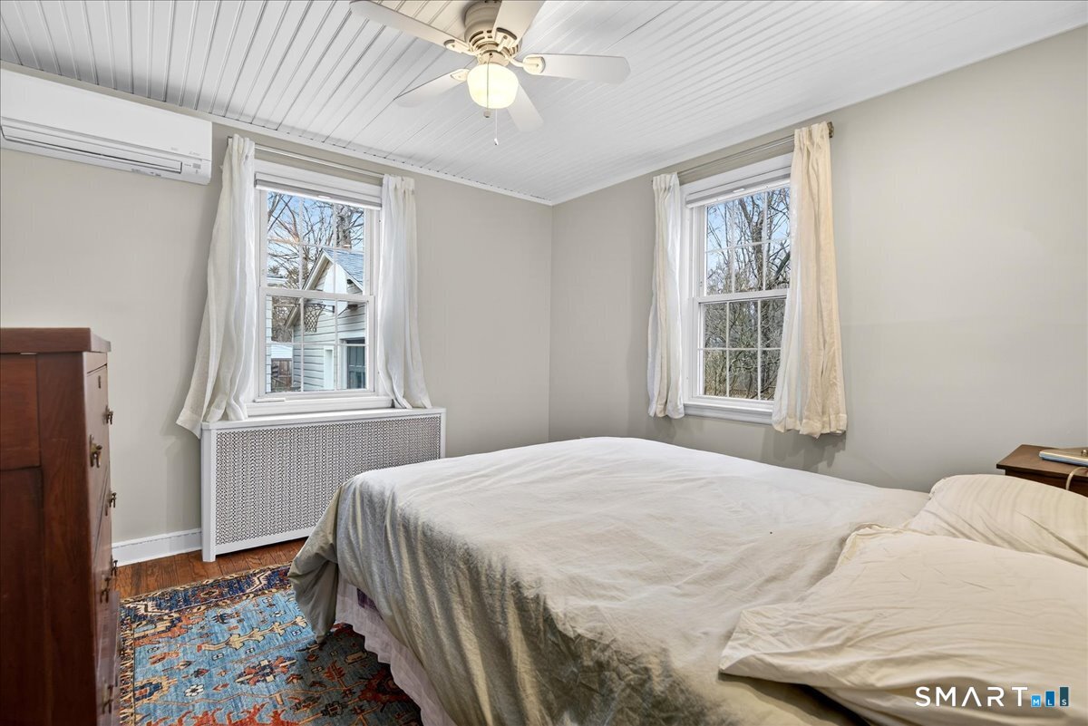 35 Barrett Street Hamden, CT 06517 - Photo 22 of 41