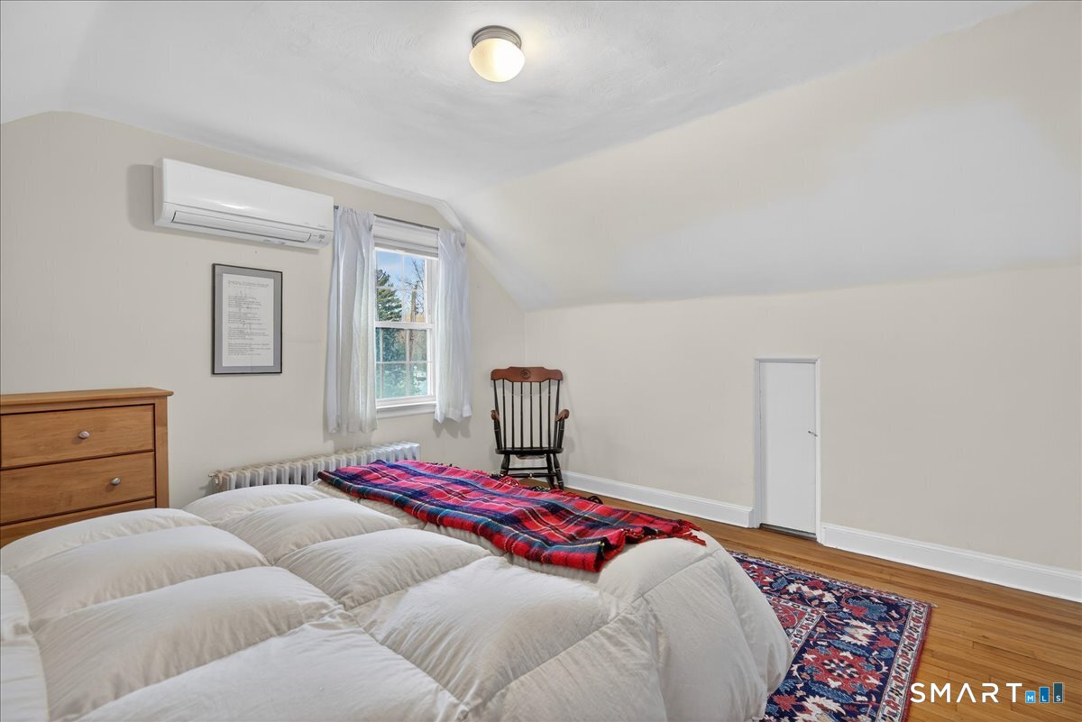 35 Barrett Street Hamden, CT 06517 - Photo 29 of 41