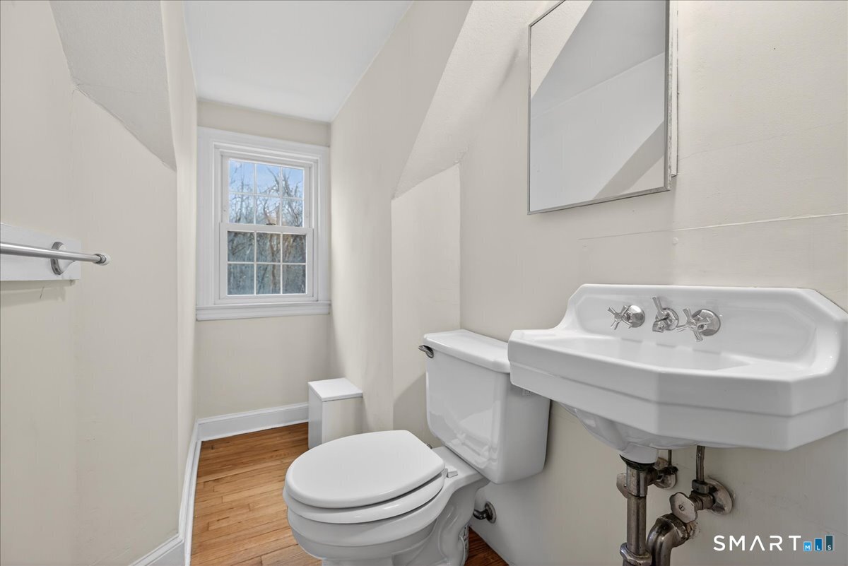 35 Barrett Street Hamden, CT 06517 - Photo 30 of 41