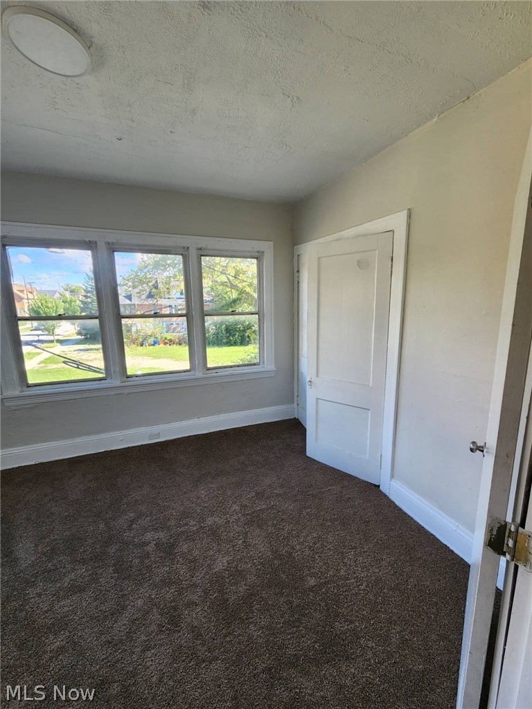 974 Eddy Road Cleveland, OH 44108 - Photo 5 of 48