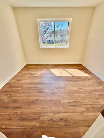 $339,900 | 1053 Scanlon Drive, Unit A1, Wheeling, IL 60090