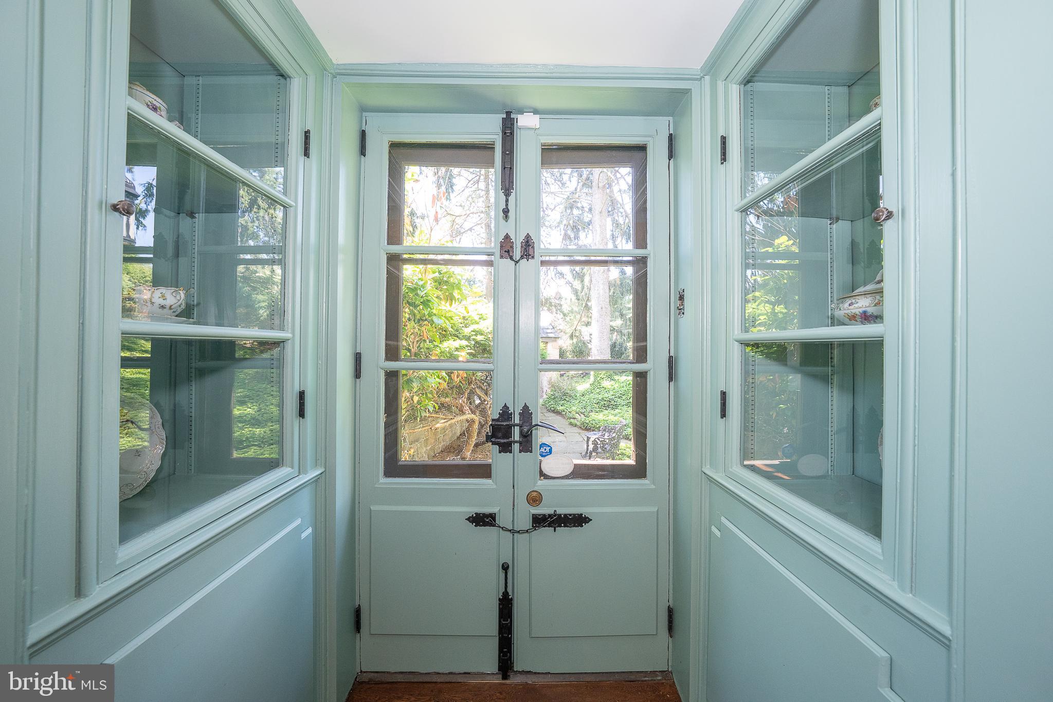 1187 Rydal Road Rydal, PA 19046 - Photo 14 of 53 Fine Woodworking Details