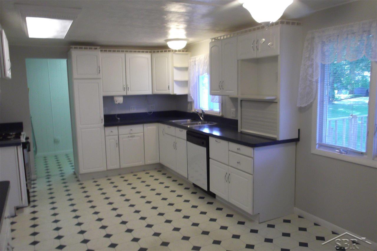5962 Baker Road Bridgeport, MI 48722 - Photo 3 of 11 31329335-2.JPG