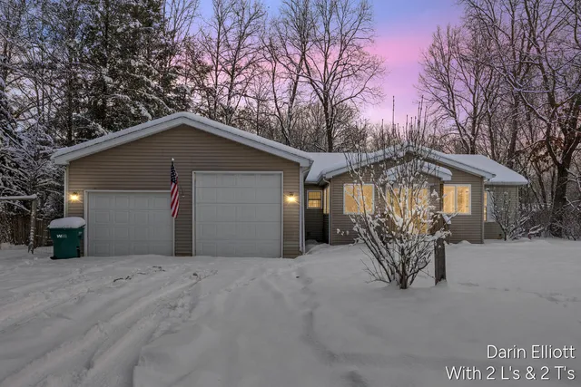 $294,900 | 3155 Cowboy Cove Lane, Ionia, MI 48846