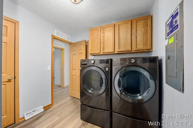 $294,900 | 3155 Cowboy Cove Lane, Ionia, MI 48846