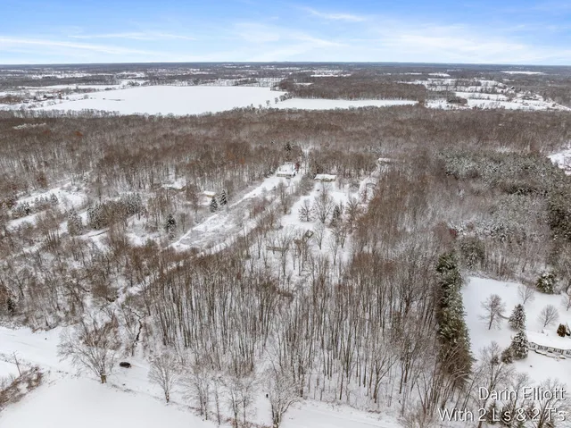 $294,900 | 3155 Cowboy Cove Lane, Ionia, MI 48846