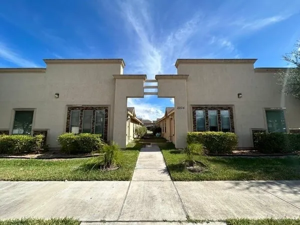 $1,200 | 2204 Taxco Court, Unit 3, Edinburg, TX 78542