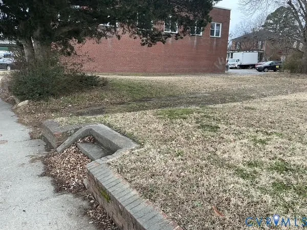 $44,999 | 309 North Main Street, Emporia, VA 23847